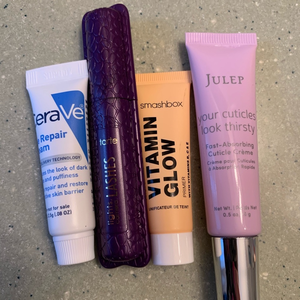 Makeup / skincare lot